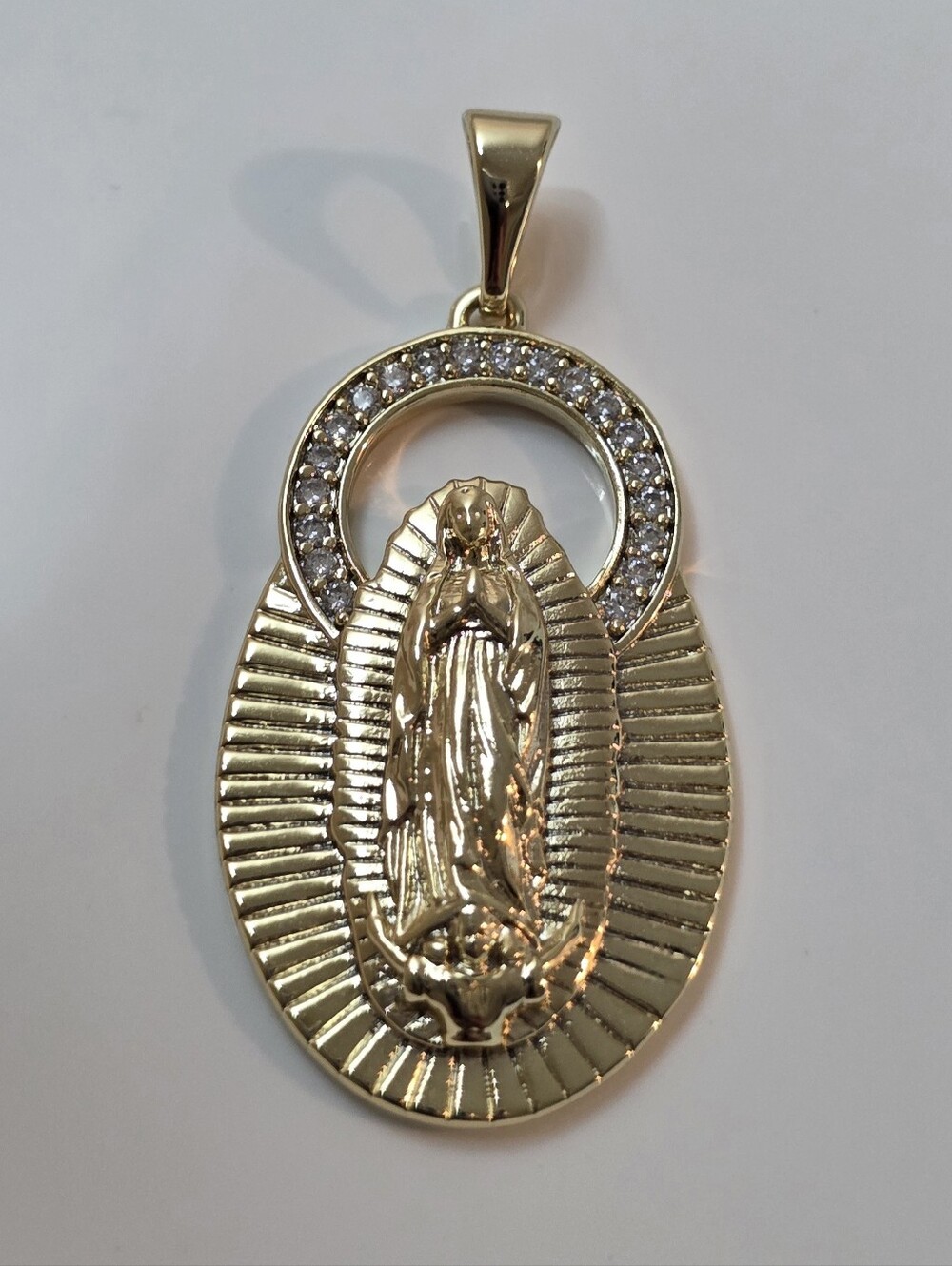 Maria Halo Pendant